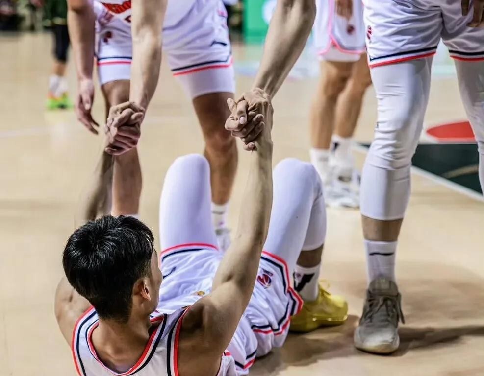 678体育登录入口-关于广东宏远队力争夺冠，壮志凌云再战球场的信息